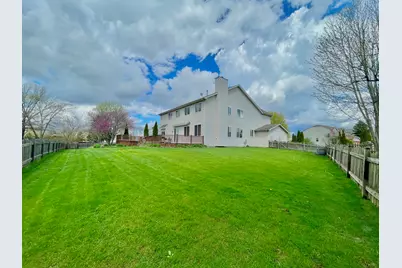 88 Hackney Lane, Lindenhurst, IL 60046 - Photo 50