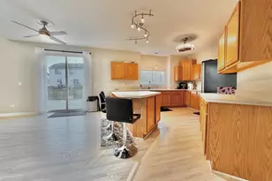 88 Hackney Ln, Lindenhurst, IL 60046 - Photo 20
