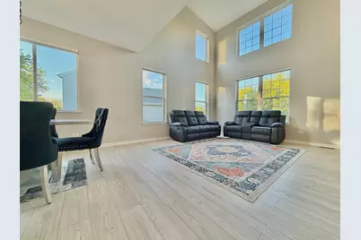 88 Hackney Lane, Lindenhurst, IL 60046 - Photo 8