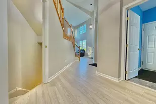 88 Hackney Ln, Lindenhurst, IL 60046 - Photo 24