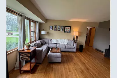 504 E Calhoun Street, Woodstock, IL 60098 - Photo 4