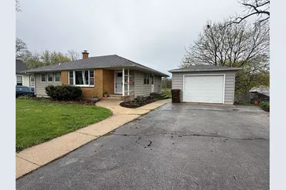 504 E Calhoun Street, Woodstock, IL 60098 - Photo 2