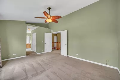 1201 Mayfair Drive, Carpentersville, IL 60110 - Photo 22
