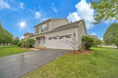 1201 Mayfair Drive, Carpentersville, IL 60110 - Photo 2