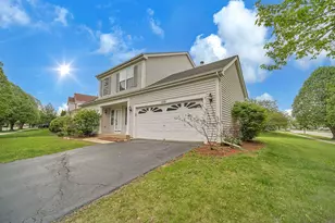 1201 Mayfair Dr, Carpentersville, IL 60110 - Photo 2
