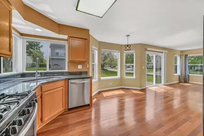 1201 Mayfair Drive, Carpentersville, IL 60110 - Photo 8