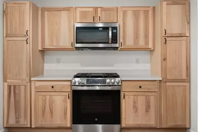 341 N View Street, Hinckley, IL 60520 - Photo 10