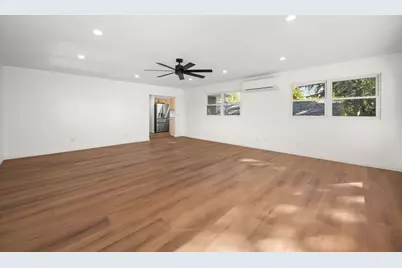 341 N View Street, Hinckley, IL 60520 - Photo 14