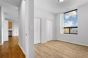 2451 W Howard St, Chicago, IL 60645 - Photo 6