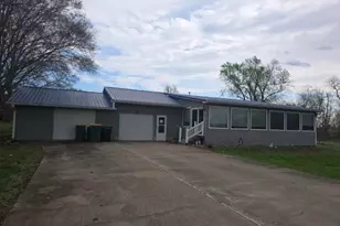 1741 Linn St, Hamilton, IL 62341 - Photo 24