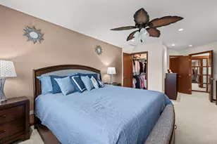 1760 Pebble Beach Dr, Hoffman Estates, IL 60169 - Photo 12