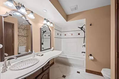 1760 Pebble Beach Drive, Hoffman Estates, IL 60169 - Photo 14