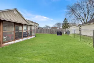 1975 Eastman Ln, Hanover Park, IL 60133 - Photo 22