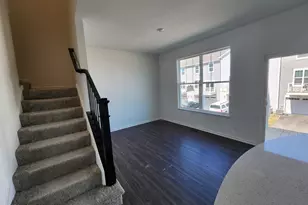 1033 Atterberg Rd, South Elgin, IL 60177 - Photo 16