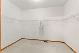 306 Austin Dr, Shorewood, IL 60404 - Photo 18