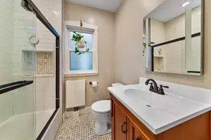 4917 N Kilbourn Ave, Chicago, IL 60630 - Photo 12