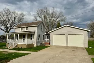 756 2nd St, West Brooklyn, IL 61378 - Photo 16