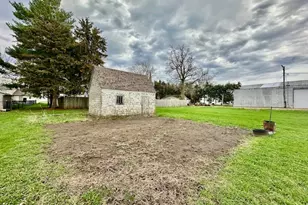 756 2nd St, West Brooklyn, IL 61378 - Photo 12