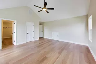 239 Parker Ave, Aurora, IL 60505 - Photo 22