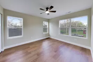 239 Parker Ave, Aurora, IL 60505 - Photo 24