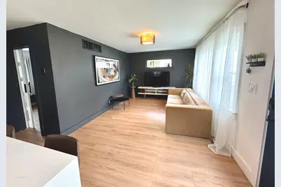 15 S Huffman Street, Naperville, IL 60540 - Photo 2