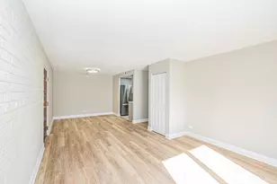 [Address not provided], Northbrook, IL 60062 - Photo 10
