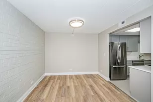 [Address not provided], Northbrook, IL 60062 - Photo 8