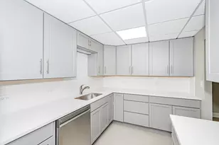 [Address not provided], Northbrook, IL 60062 - Photo 4