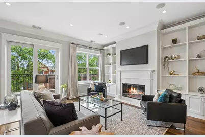 1419 W Byron Street #3, Chicago, IL 60613 - Photo 2