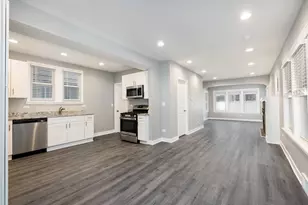 1217 Elmwood Ave, Berwyn, IL 60402 - Photo 10