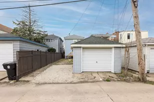 1217 Elmwood Ave, Berwyn, IL 60402 - Photo 30