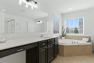 2807 Forest Creek Ln, Naperville, IL 60565 - Photo 24