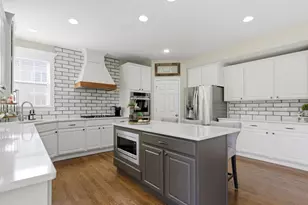 2807 Forest Creek Ln, Naperville, IL 60565 - Photo 6