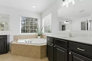2807 Forest Creek Ln, Naperville, IL 60565 - Photo 26