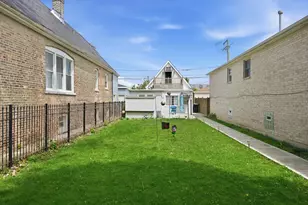 5122 W Bloomingdale Ave, Chicago, IL 60639 - Photo 6
