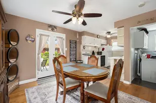 10917 S Keeler Ave, Oak Lawn, IL 60453 - Photo 6