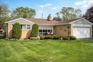 10917 S Keeler Ave, Oak Lawn, IL 60453 - Photo 2