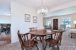 1123 Juniper Pkwy, Libertyville, IL 60048 - Photo 6