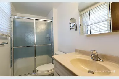 1123 Juniper Parkway, Libertyville, IL 60048 - Photo 14