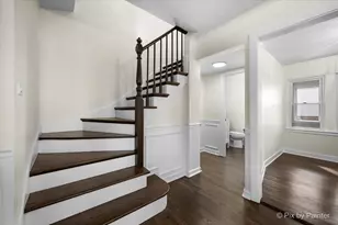 7042 N Washtenaw Ave, Chicago, IL 60645 - Photo 6