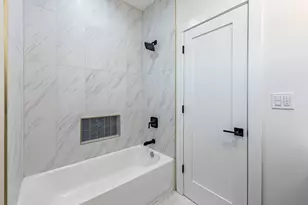 3530 W Van Buren St, Chicago, IL 60624 - Photo 32