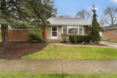 413 N Highland Avenue, Elmhurst, IL 60126 - Photo 2