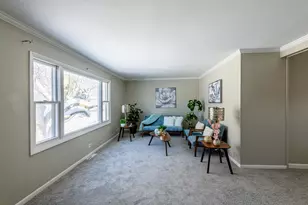 3017 Gabriel Ave, Zion, IL 60099 - Photo 4