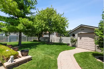 9342 Sutton Place, Tinley Park, IL 60487 - Photo 2