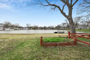 644 Pierce Ct, Grayslake, IL 60030 - Photo 26