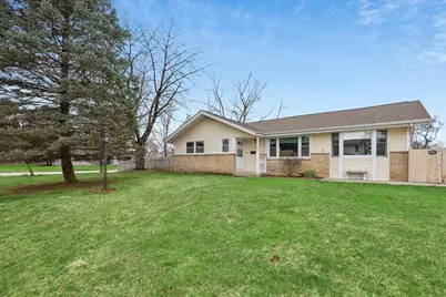 644 Pierce Court, Grayslake, IL 60030 - Photo 2