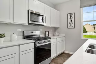 6718 Applegate Dr, Plainfield, IL 60586 - Photo 6