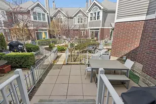 3315 N Racine Ave, Chicago, IL 60657 - Photo 32