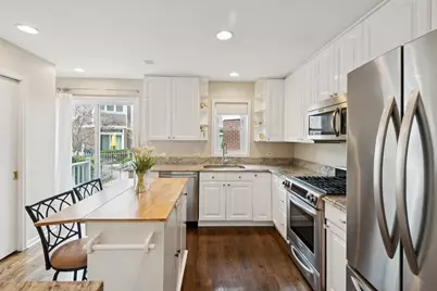 3315 N Racine Avenue #D, Chicago, IL 60657 - Photo 10