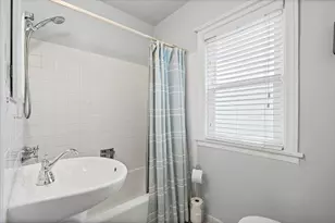 8449 N Kedvale Ave, Skokie, IL 60076 - Photo 12